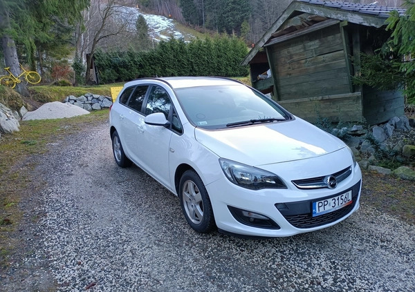 Opel Astra cena 24900 przebieg: 238500, rok produkcji 2015 z Szczyrk małe 46